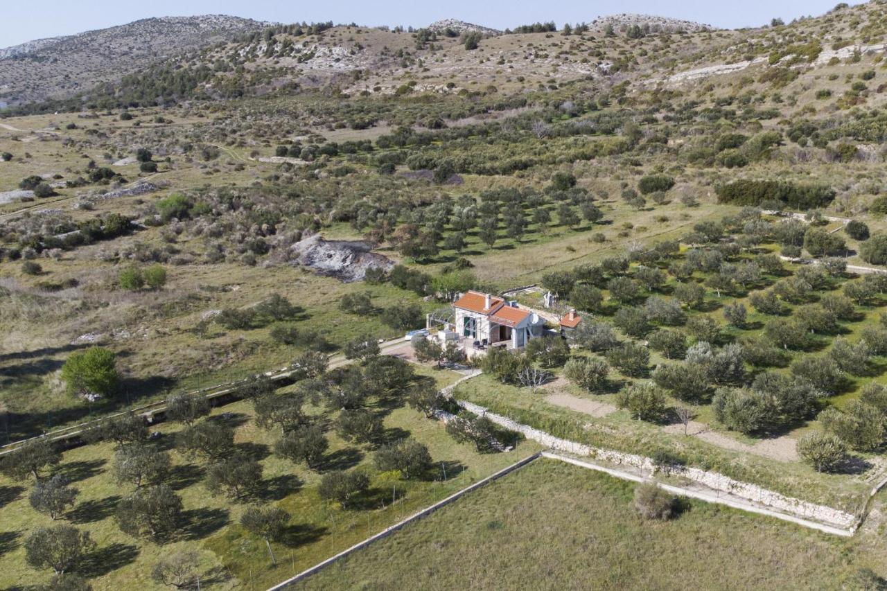 Holiday Home Olive Шибеник Экстерьер фото