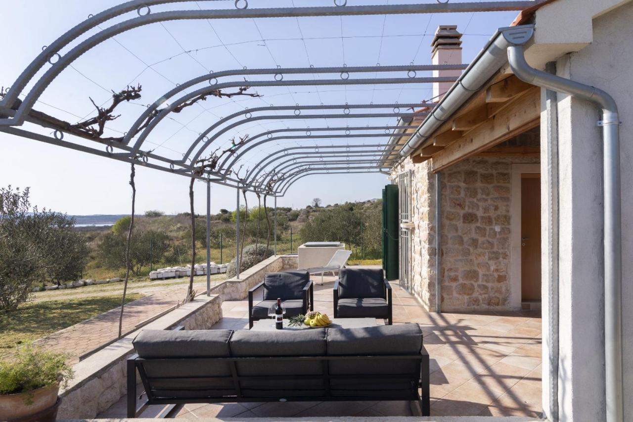 Holiday Home Olive Шибеник Экстерьер фото