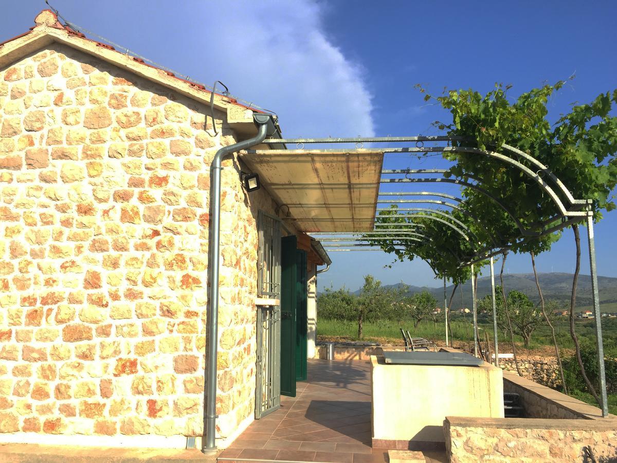 Holiday Home Olive Шибеник Экстерьер фото