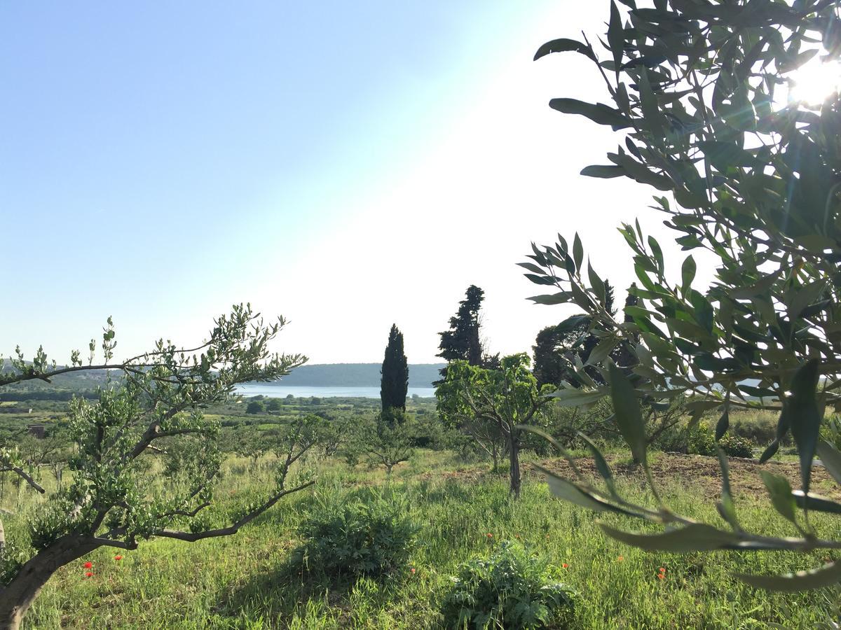 Holiday Home Olive Шибеник Экстерьер фото