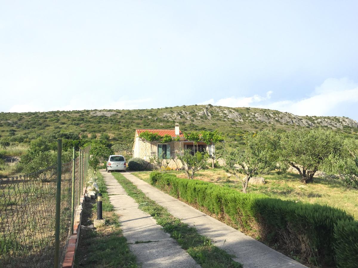Holiday Home Olive Шибеник Экстерьер фото